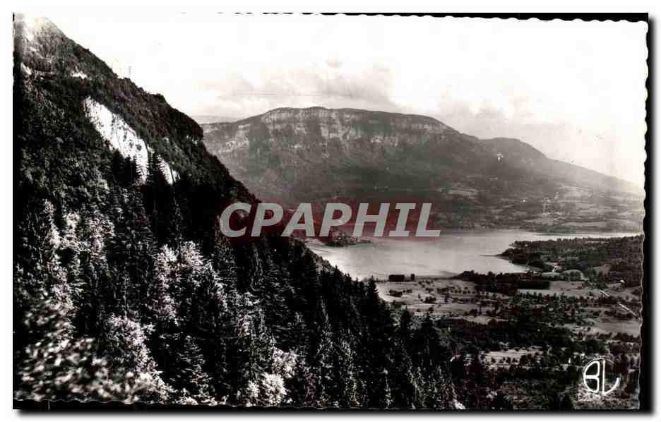 CPA Vue de la Savoie Novalaise le lac d'Aiguebelette et le mont Grelle