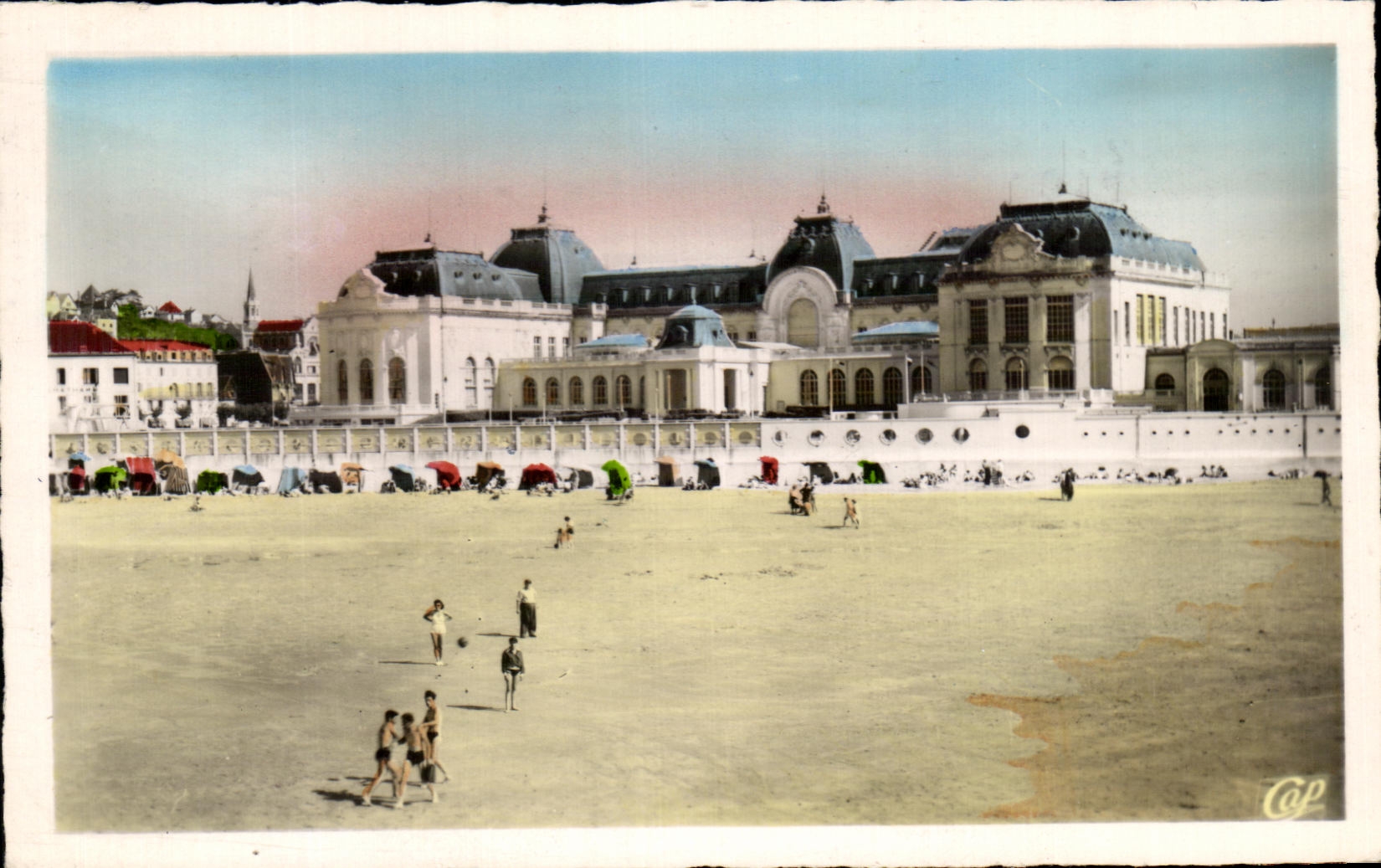 CPA Trouville Reine des Plages La Plage et le Casino