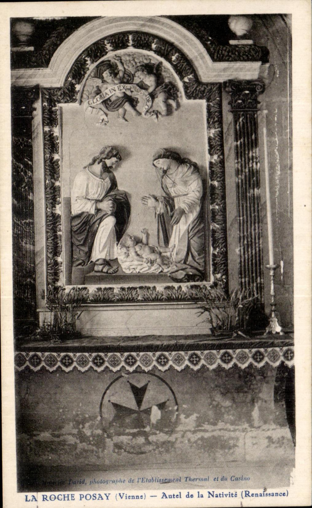 CPA La Roche Posay Autel Du La Nativite