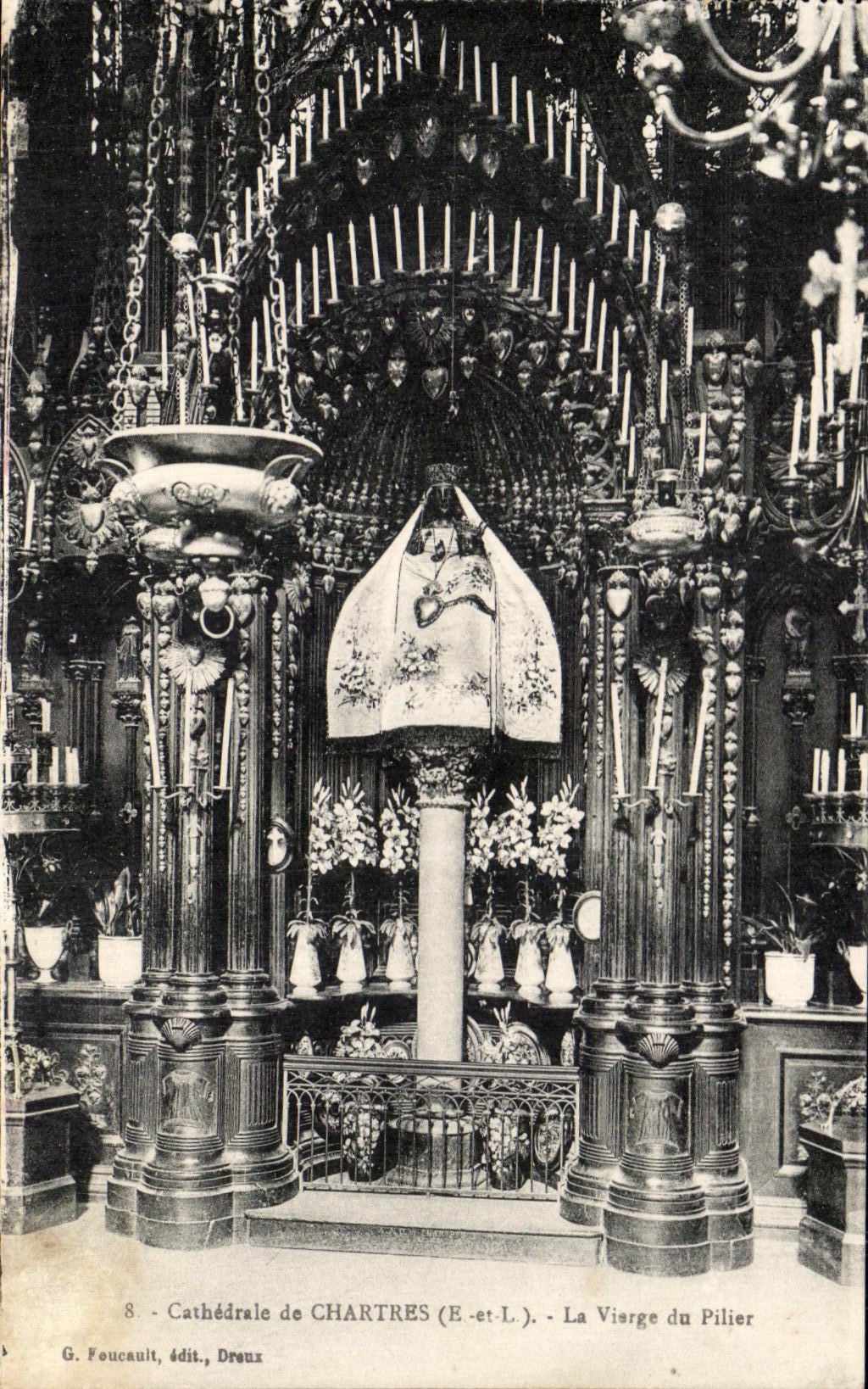 Cathédrale de CHARTRES (E.-et-L.) - La Vierge du Pilier