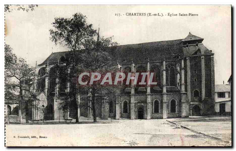 CPA Chartres Eglise Saint Pierre