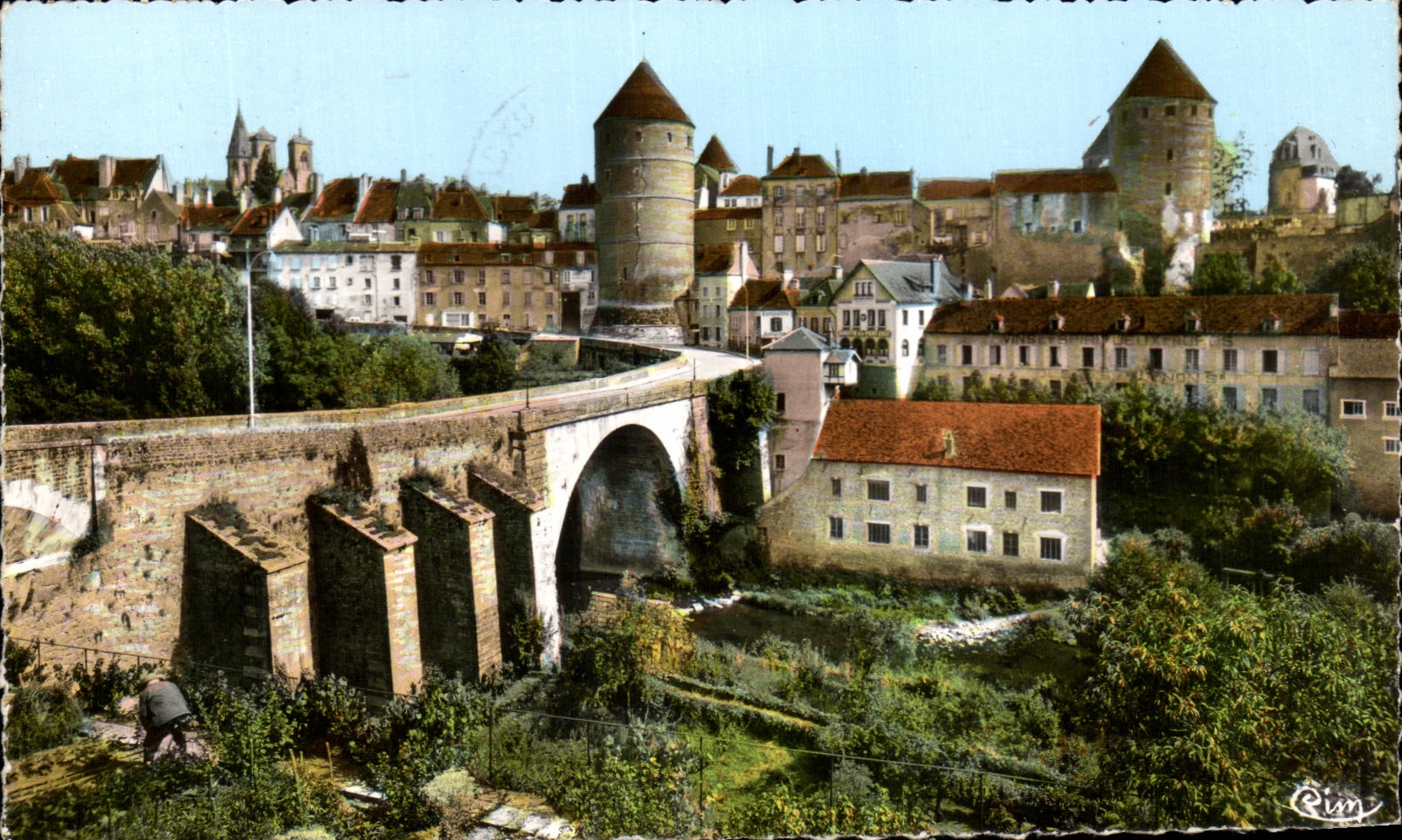 Semur-en-Auxois — Pont Joly et les tours — Combièr Imp. Macôn