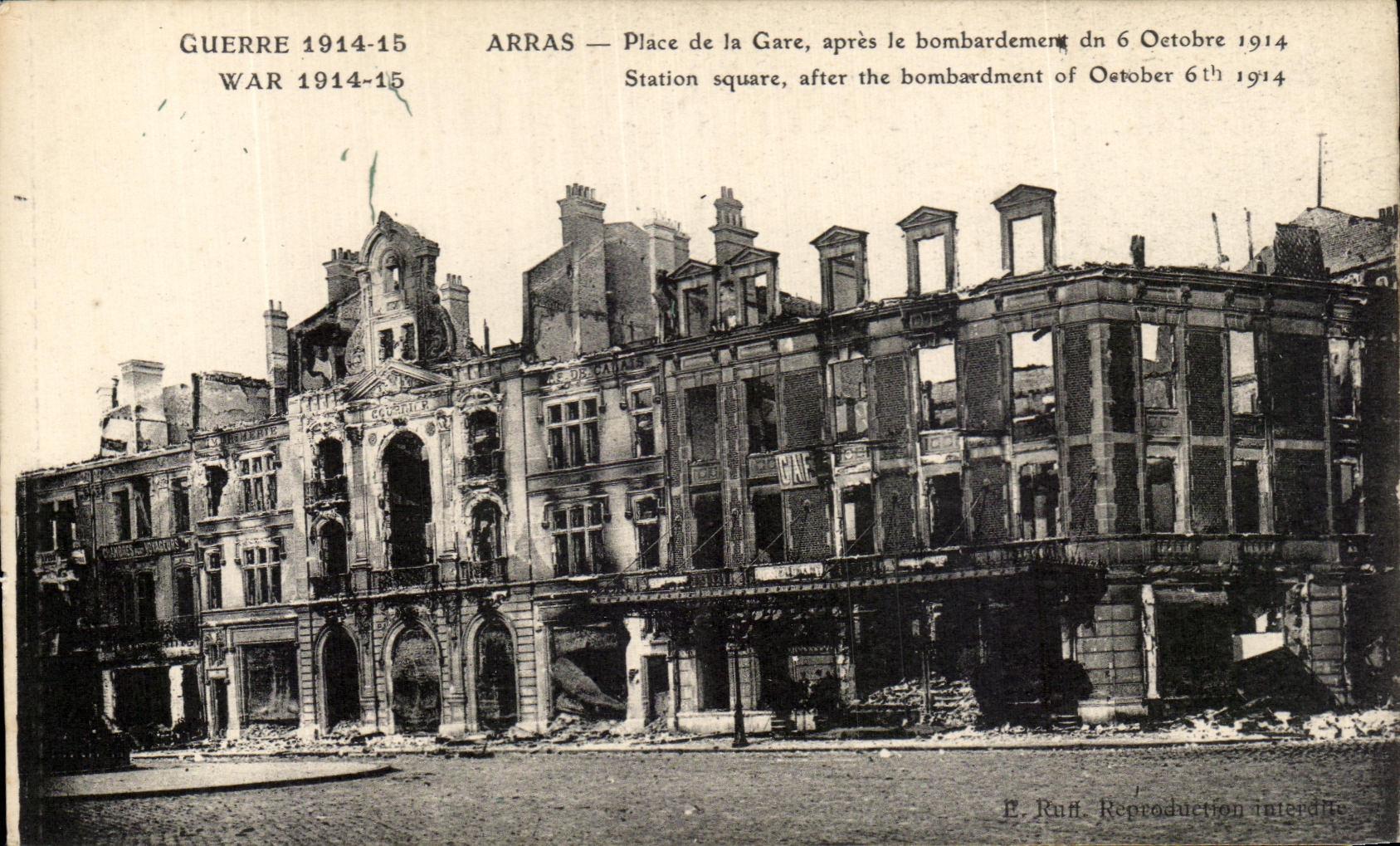 CPA Arras Place de la Gare apres le Bombardement du 6 octobre 1914 Militaria 