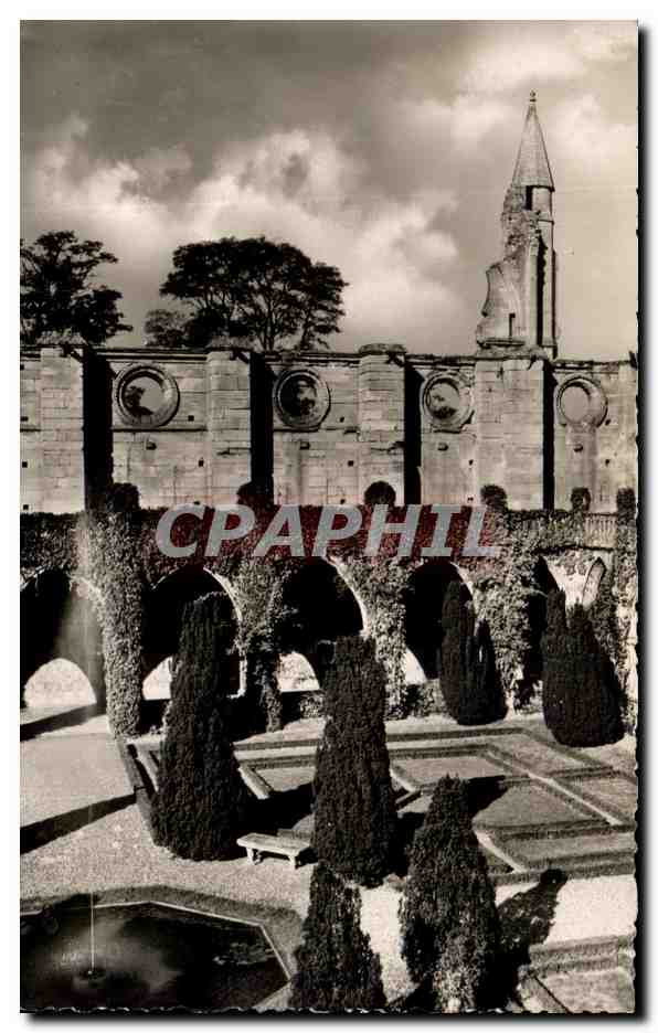 Abbaye de Sainte-Croix et la touraille — Sainte-Croix-sur-Oise — André Leconte, Paris