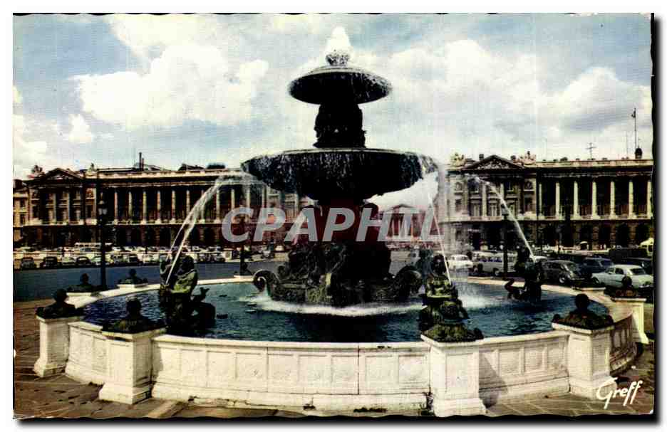 CPA Paris Place de la Concorde Fontaine et jets d'Eau