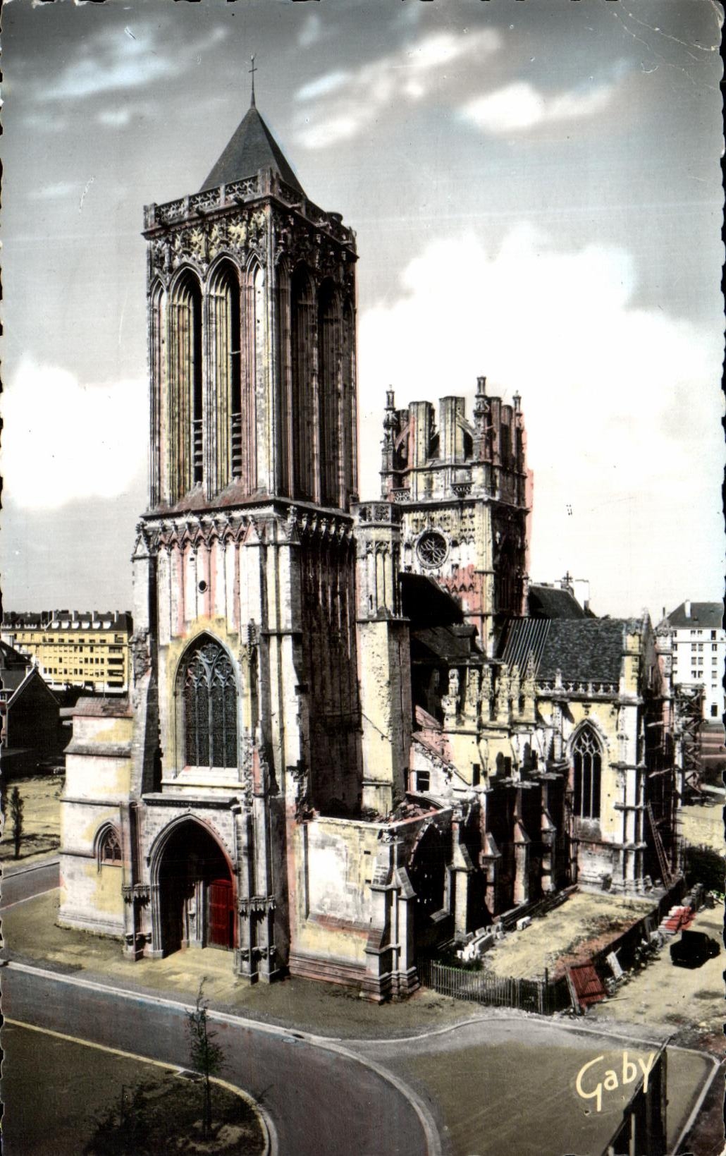 CPSM Caen Eglise Saint Jean
