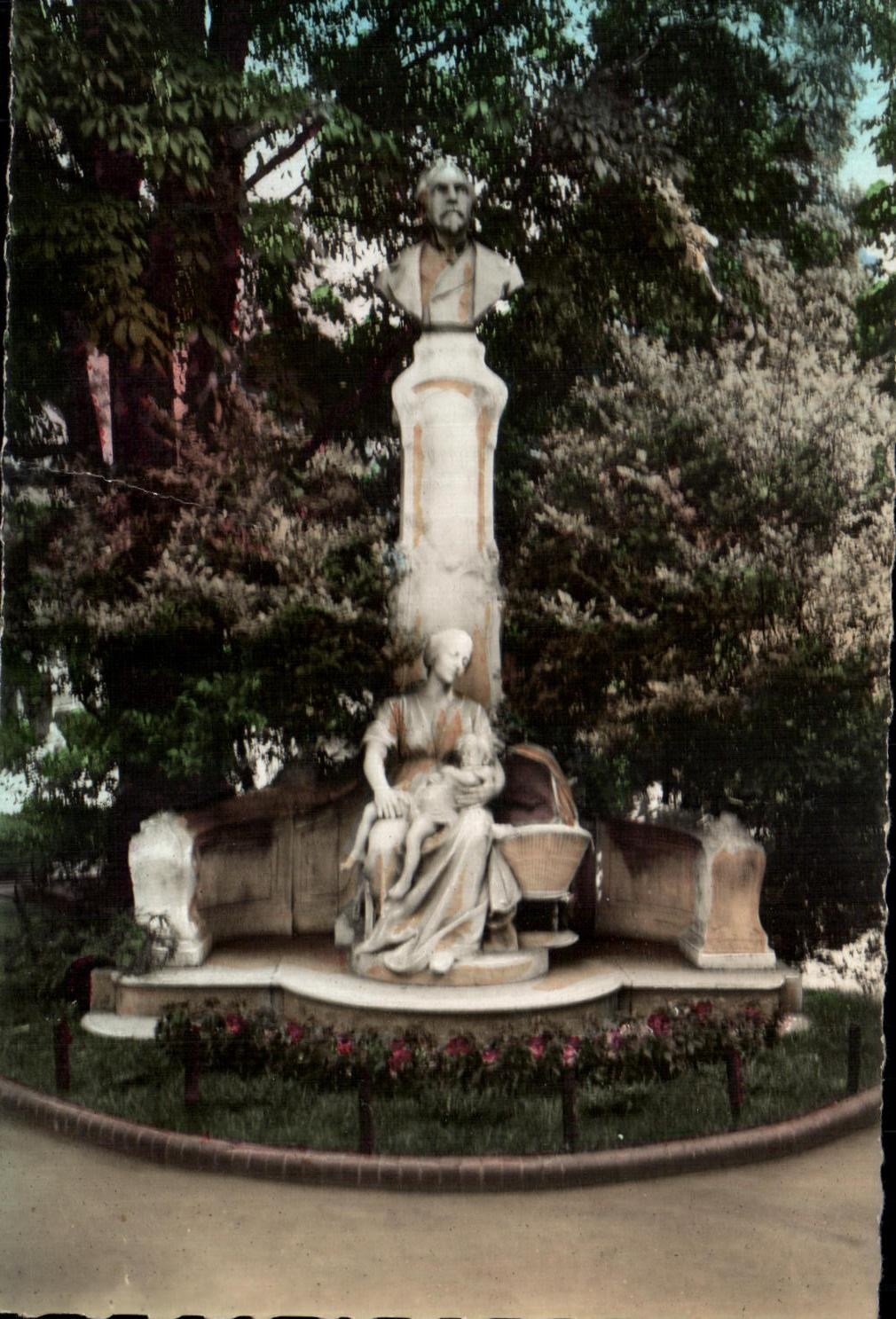 CPA Lille Square Jussieux Petit Quinquin