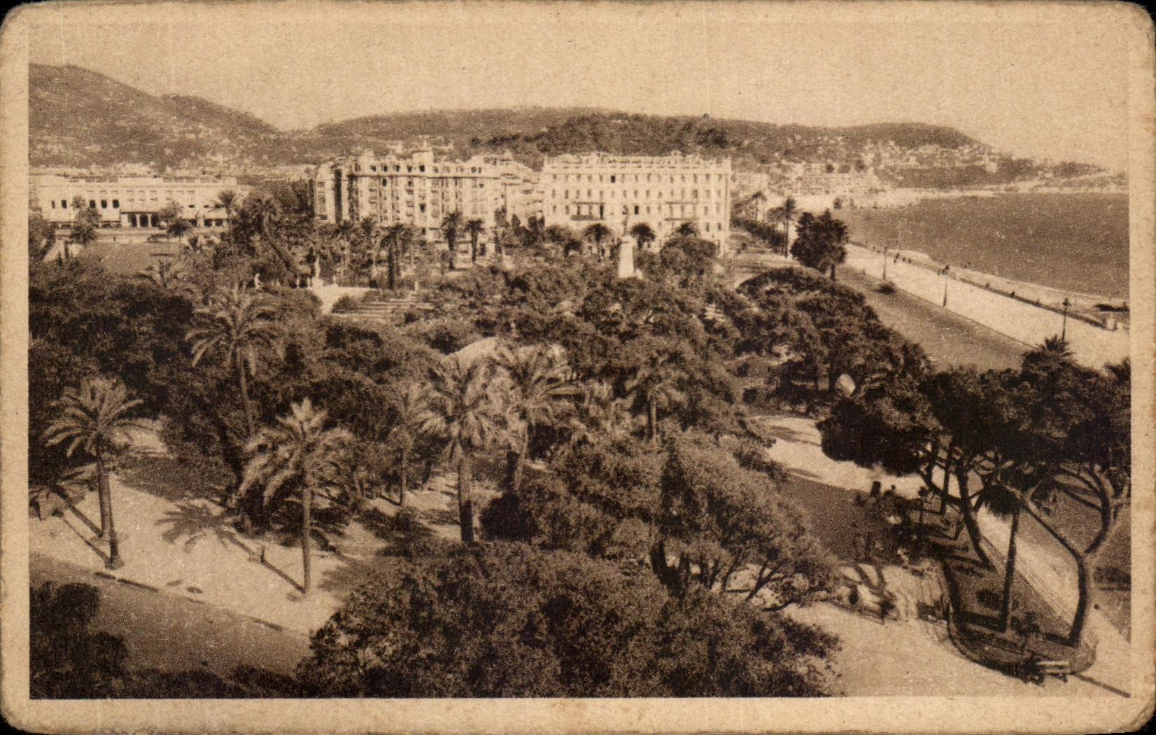 CPA Cote d'Azur Artistique Nice Vue Generale Des Jardin Albert
