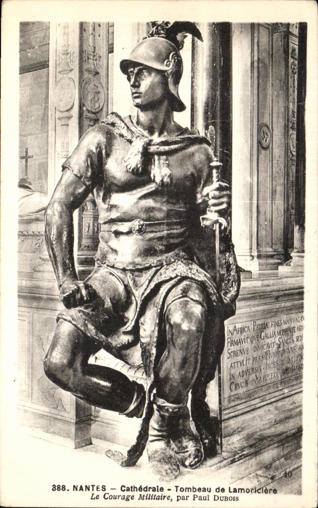 CPA Nantes Cathedrale Tombeau de Lamoriclere Le Courage Militaire Par Paul Dubois