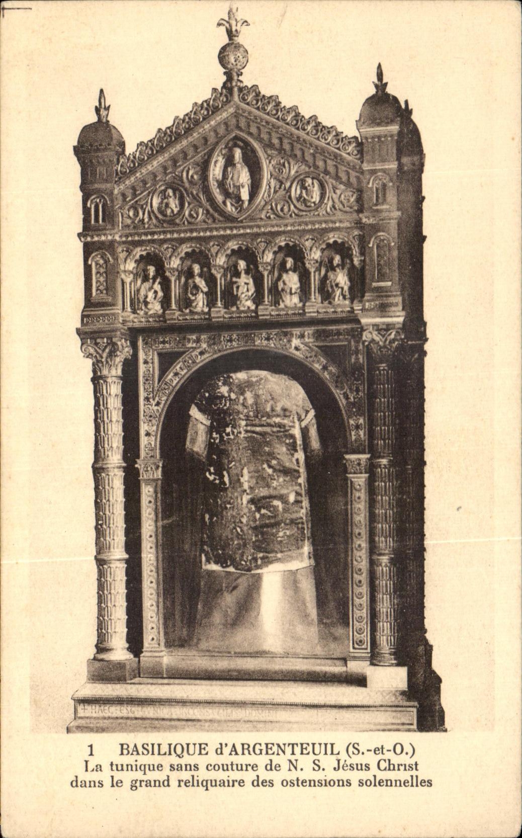 CPA Basilique D'Argenteuil La Tunique sans Couture de NS Jesus Christ dans le grand reliquaire des ostensions solennelle