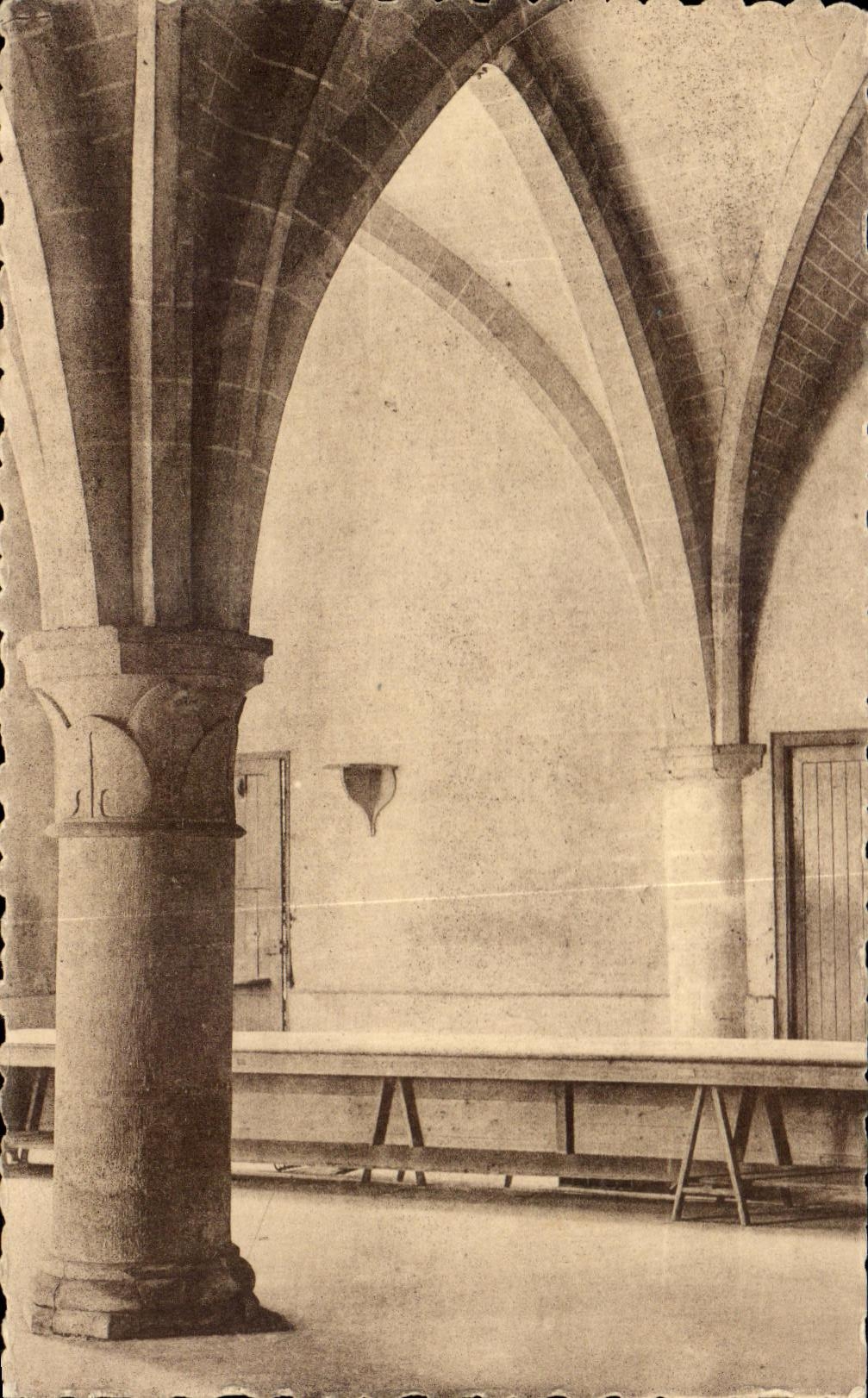 CPA Abbaye de Royaument Asnieres sur Oise Anciennes cuisines