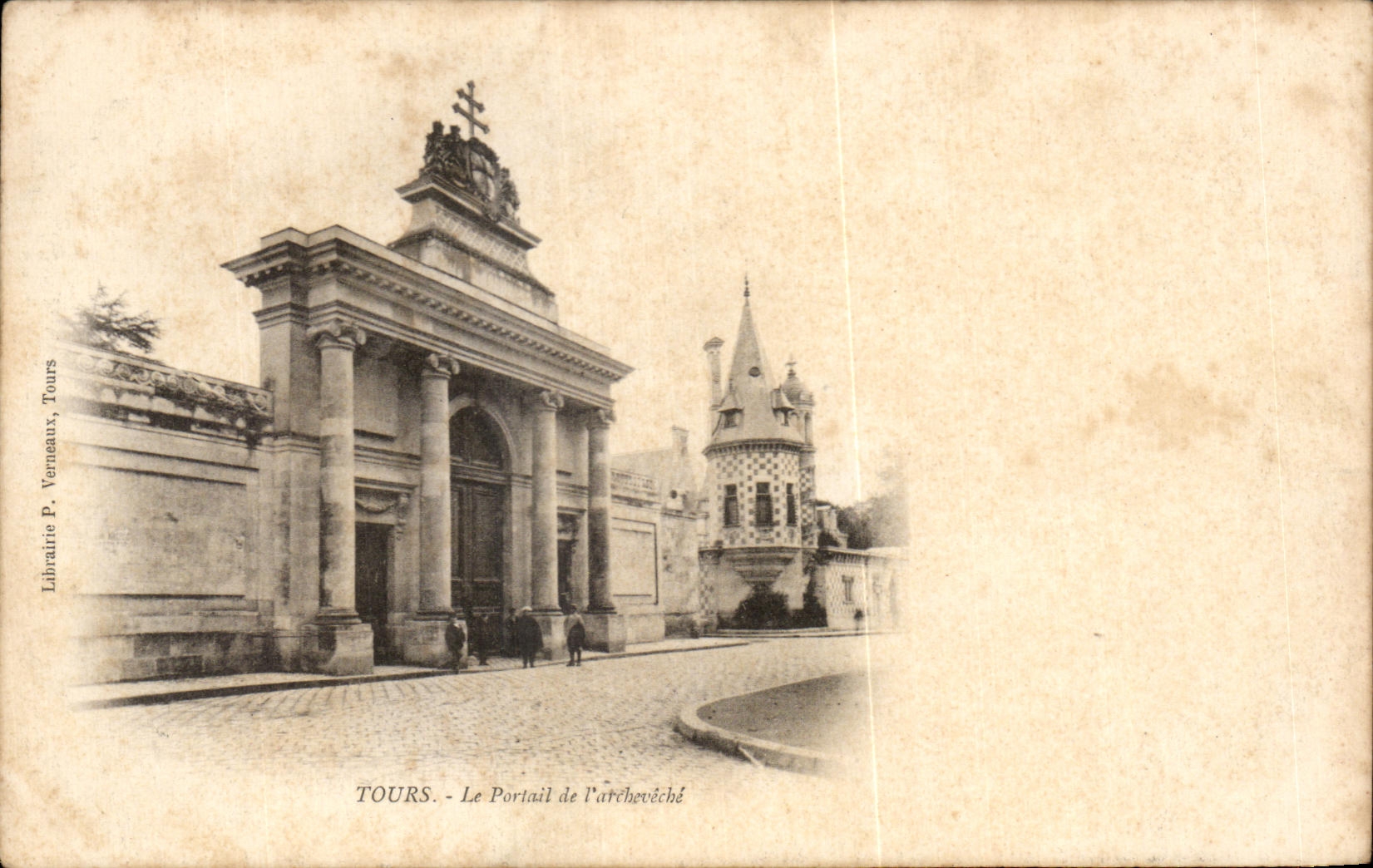 CPA Tours Le Portail de l'archeveche