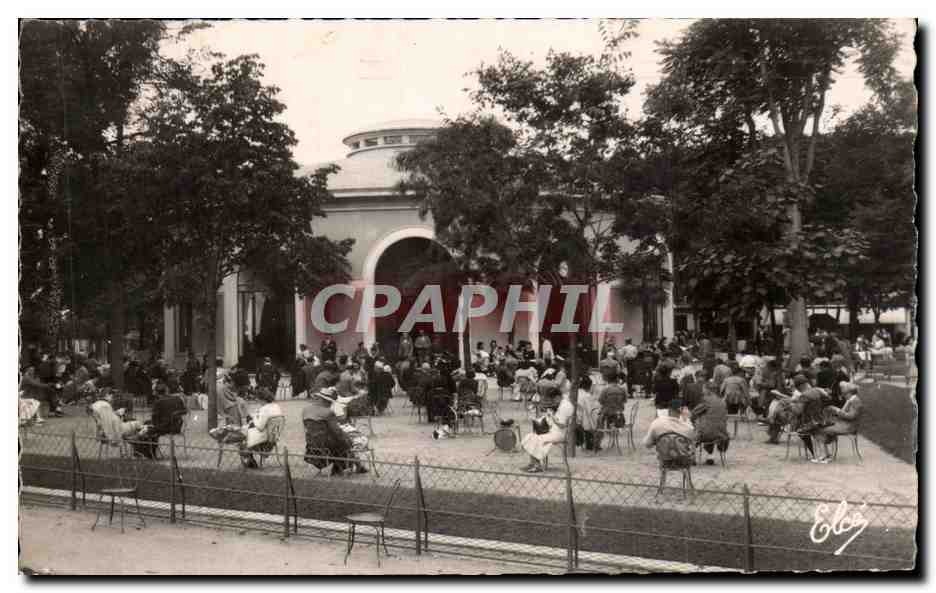 CPA Vichy Jardins de la Source de I'Hopital