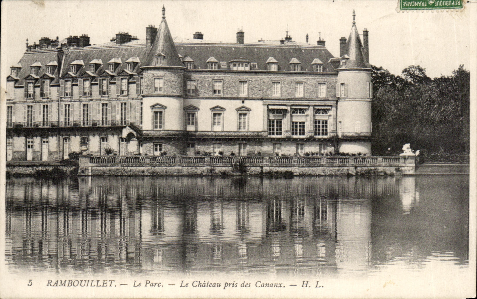 Rambouillet — Le Parc — Le Château pris des Cananx — H. L.