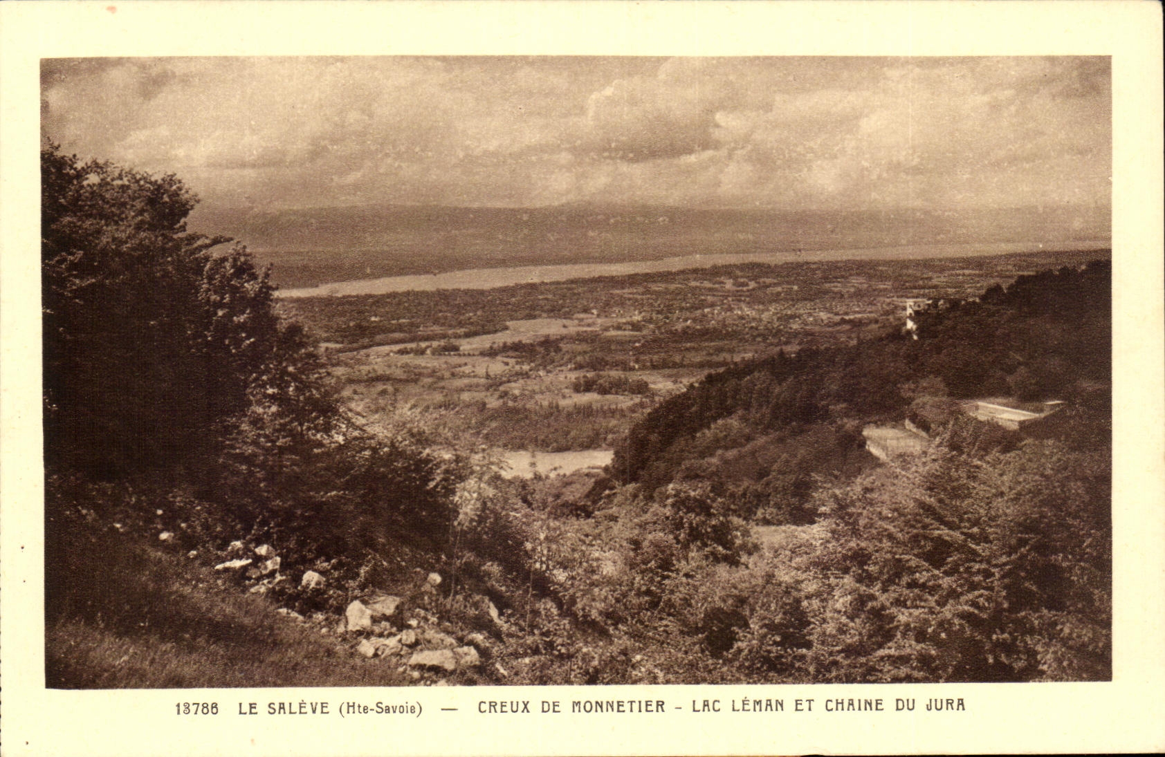 Le Salève (Hte-Savoie) — Creux de Monnetier - Lac Léman et Chaîne du Jura