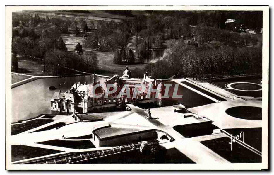 CPA Chantilly Vue aerlenne du Chateau