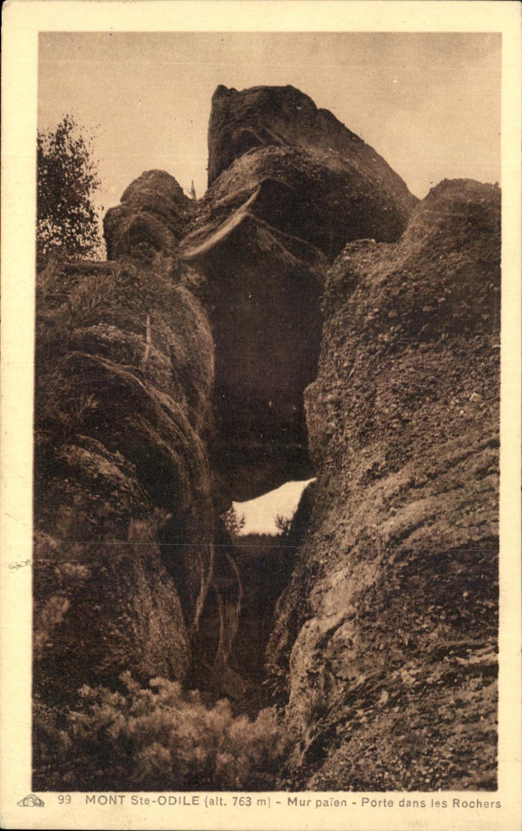 Mont Ste-Odile (alt. 763 m) — Mur païen - Porte dans les Rochers — 99