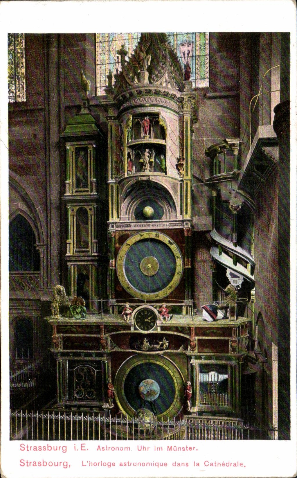 CPA Strasbourg L'horloge astronomique dans la cathedrale