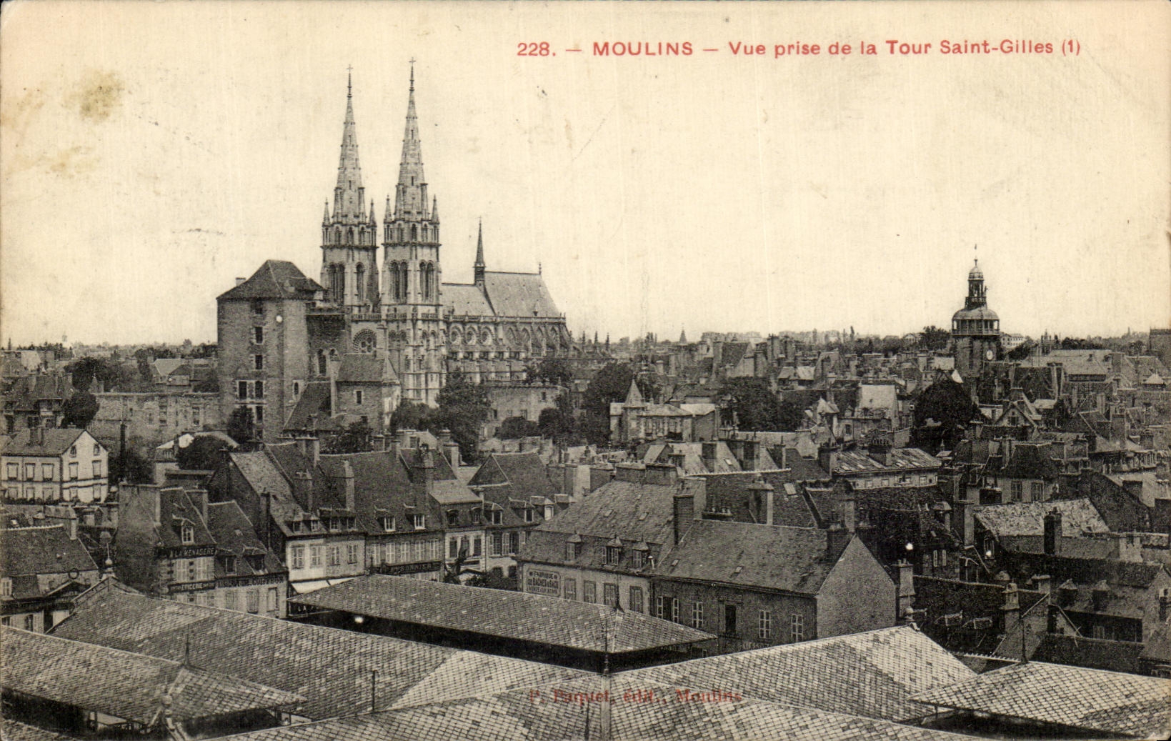 CPA Moulins Vue prise de la Tour Saint Gilles