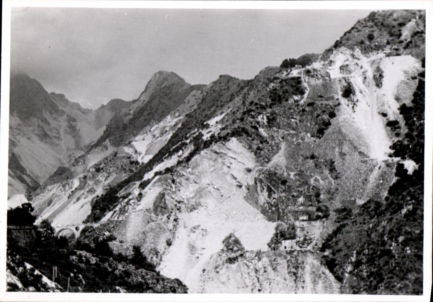 Vue des montagnes enneigées — Italie — CPAPHIL C305