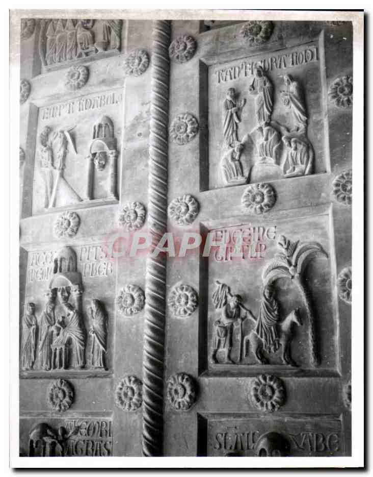 Porte sculptée de l'église de Sainte-Marie-Majeure — Rome — éditeur CPAPHIL, n° J400