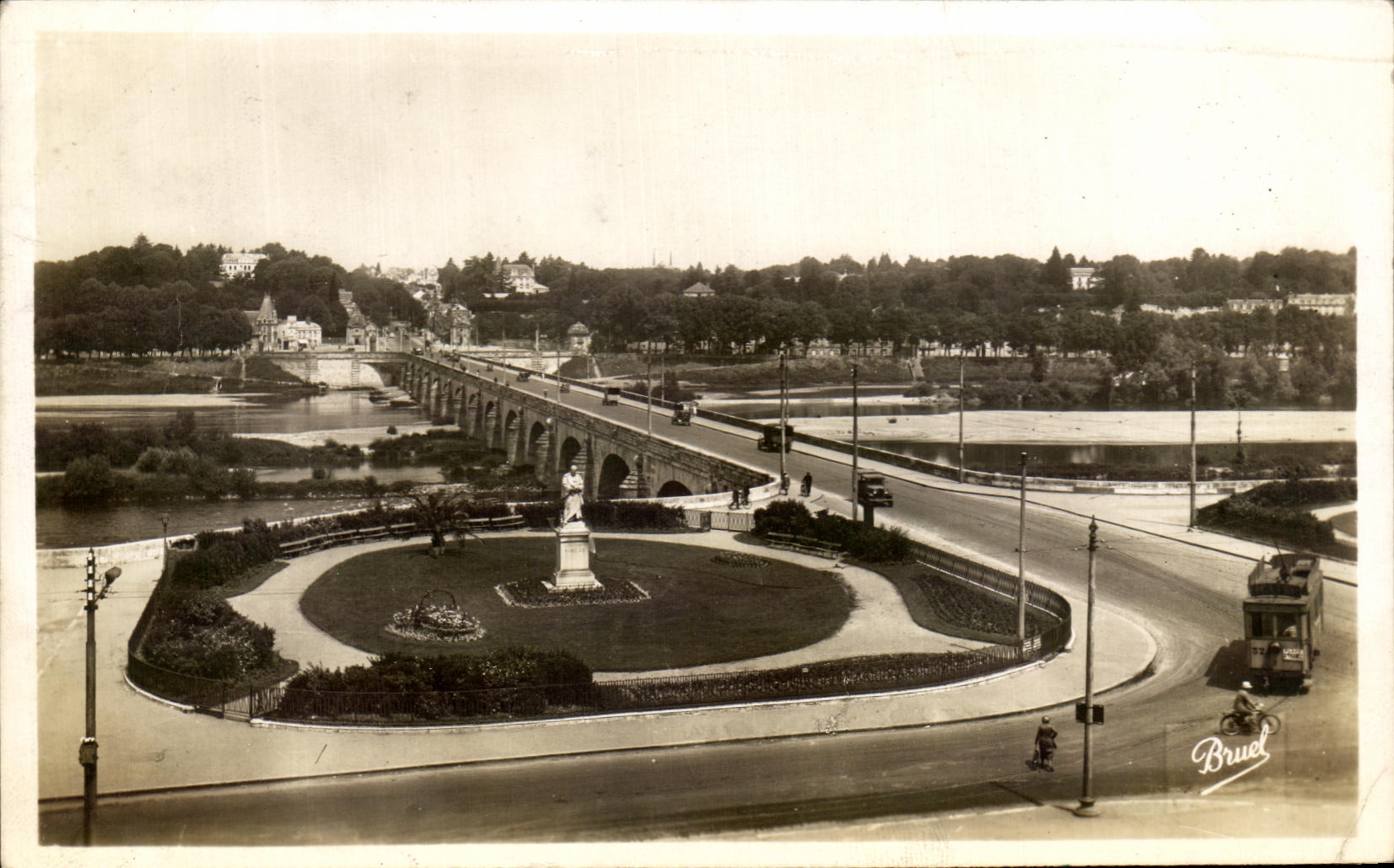 CPA Tours Pont Wilson