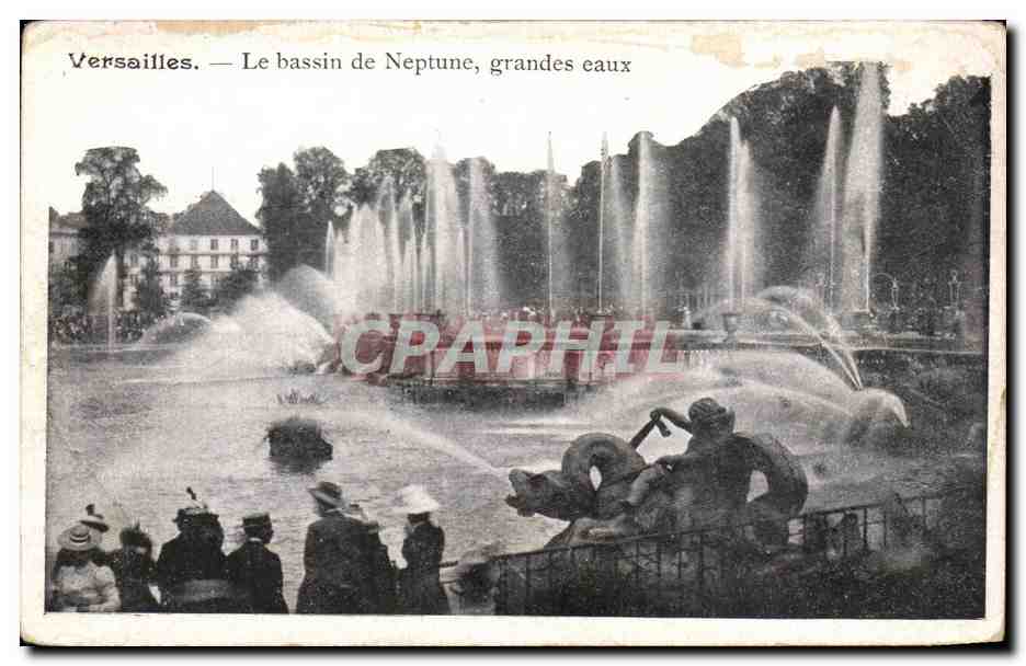CPA Versailles Le Bassin De Neptune Grandes Eaux