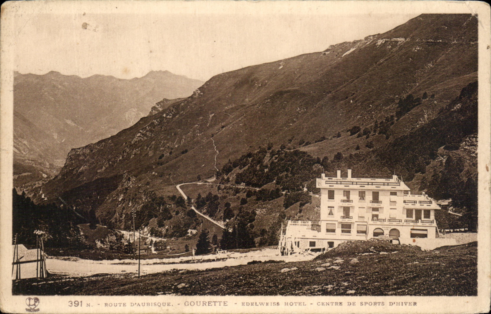 Gourette - Edelweiss Hotel - Centre de Sports d'Hiver — Route d'Aubisque, n°391