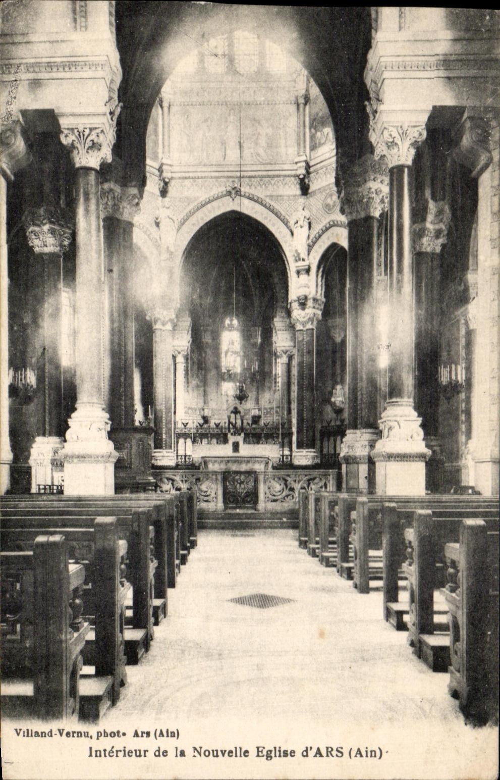 CPA Ars Interieur de la Nouvelle Eglise d'Ars