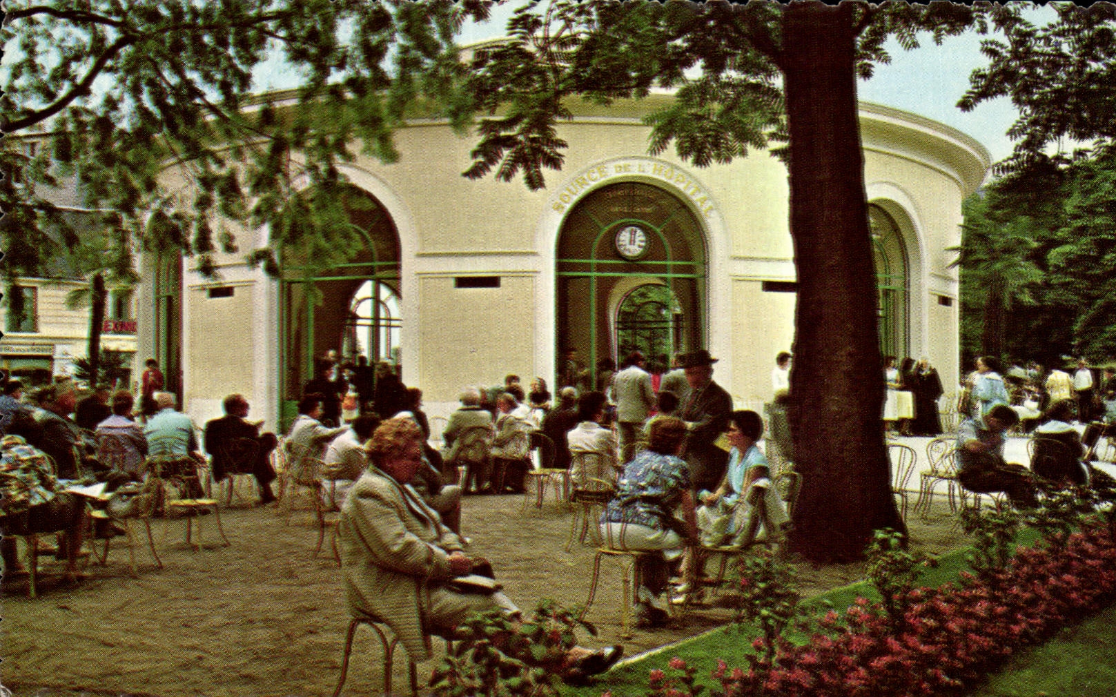 CPA Vichy Source de I'Hopital 