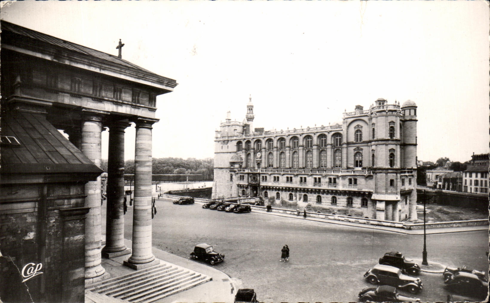 Saint-Germain-en-Laye — Le Château, Façade vers l'Église — Cap