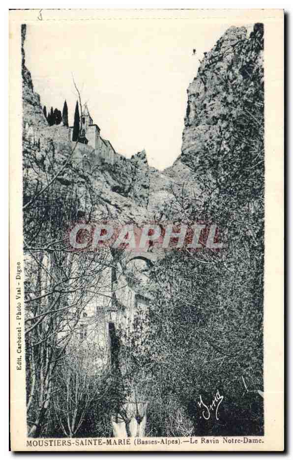 CPA Moustiers Sainte Marie Le Ravin Notre Dame