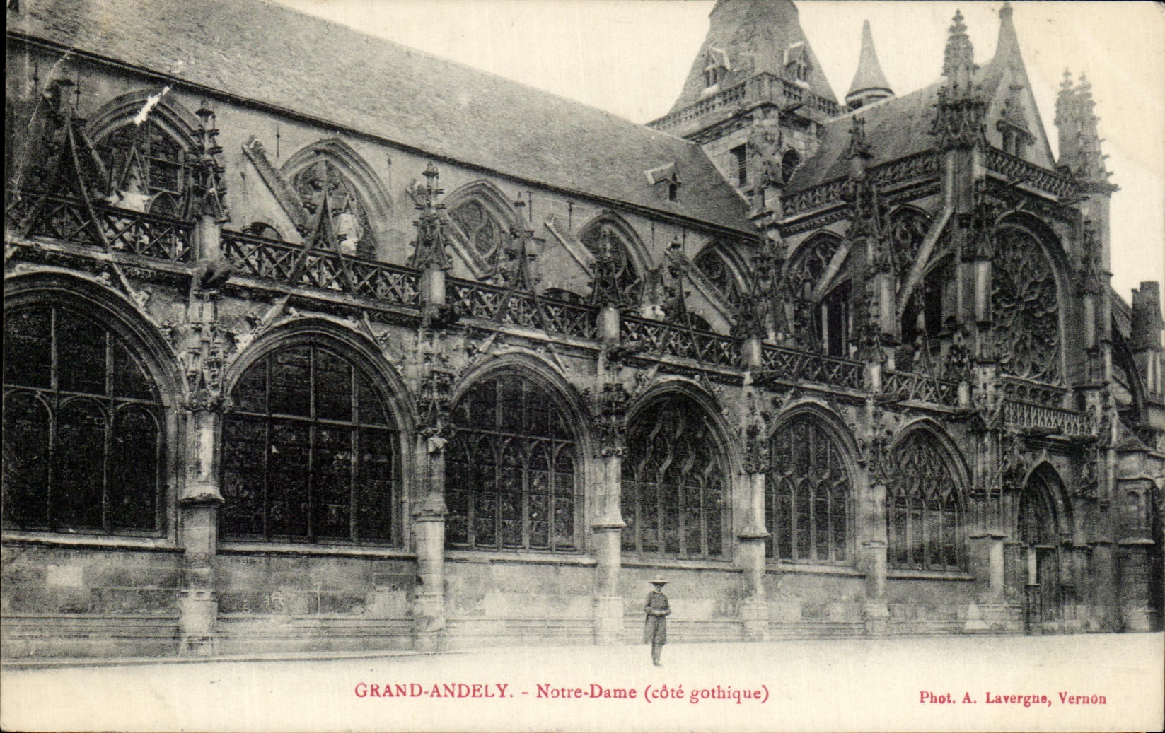 Grand-Andely - Notre-Dame (côté gothique) — Phot. A. Lavergne, Vernon