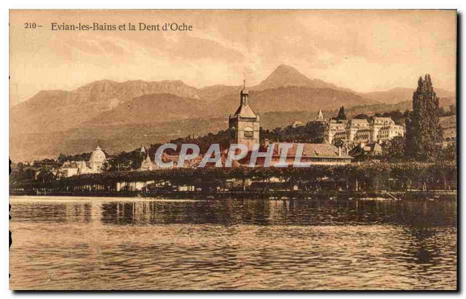 Evian-les-Bains et la Dent d'Oche — vue panoramique — série 210