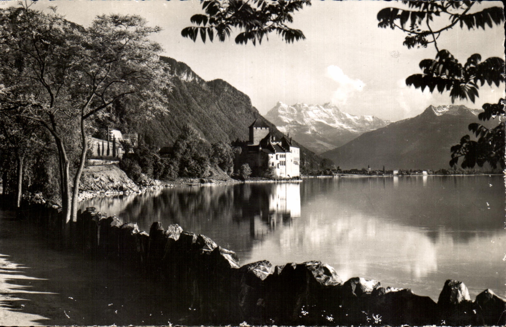 CPA Lac Leman Chaieau de Chillon et les Dents Du Midi