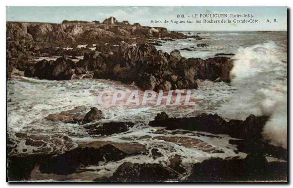 CPA Le Pouliguen Effets de Vagues sur les Rochers de la Grande Cote