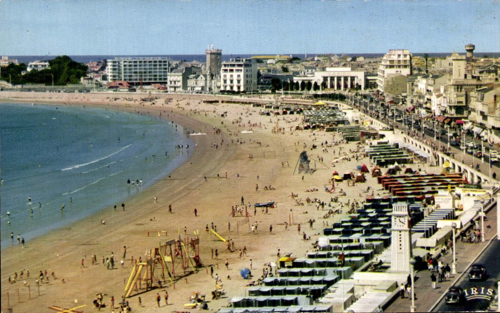 Les Sables-d'Olonne — La plage et la promenade Wilson — Lumicap
