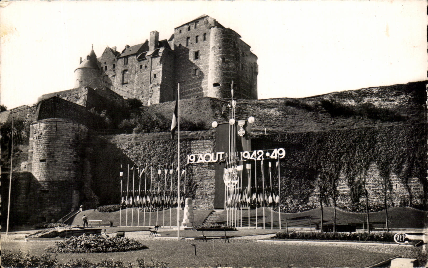 CPA Dieppe Le Square des Canadiens 19 aout 1942 1949 