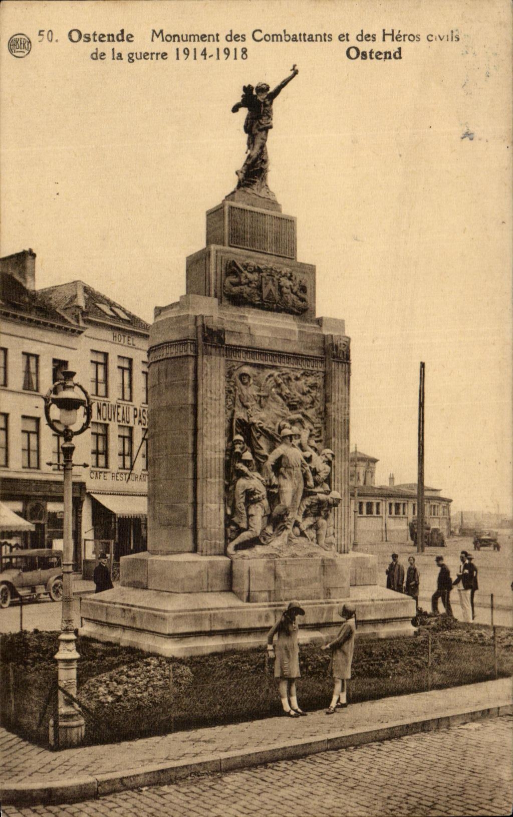CPA Ostende Monument des Combattants et des Heros Militaria 