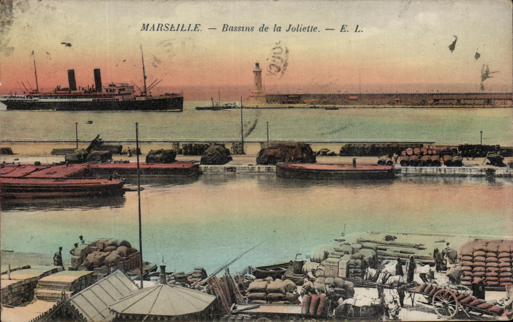 CPA Marseille Bassins de la Joliette Bateau 