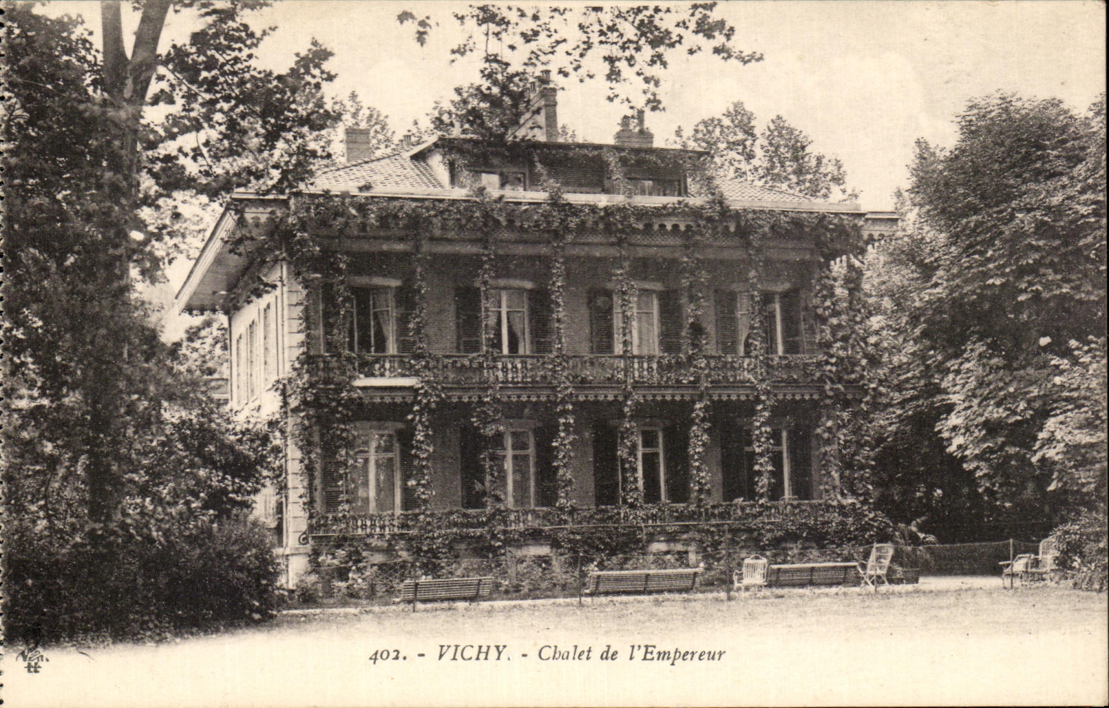 CPA Vichy Chalet de l'Empereur Napoleon 