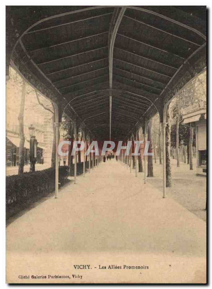 CPA Vichy Les Allees Promenoirs