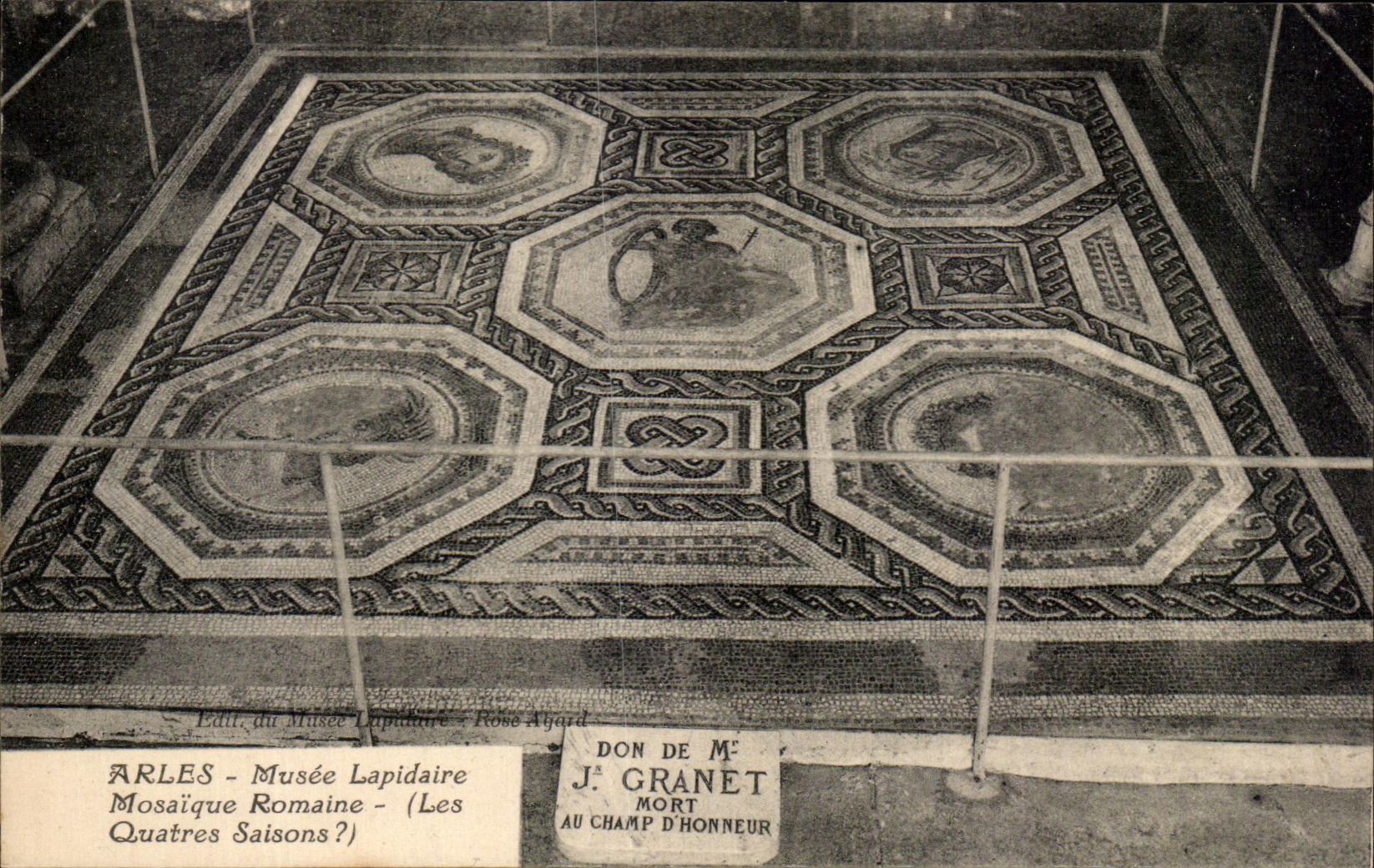 CPA Arles Musee Lapidaire Mosaique Romaine Les quatre saisons
