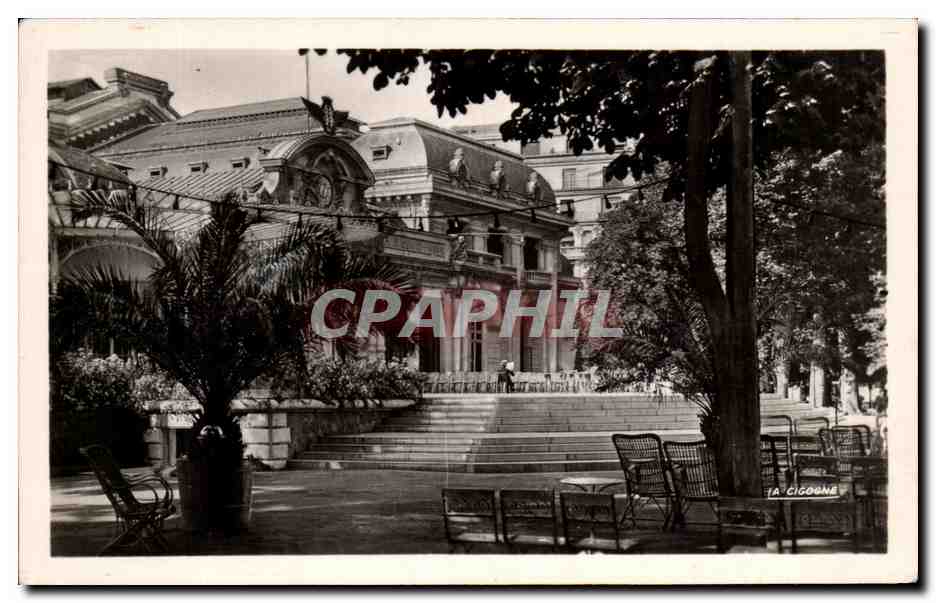 CPA Vichy Le Casino cote du Theatre