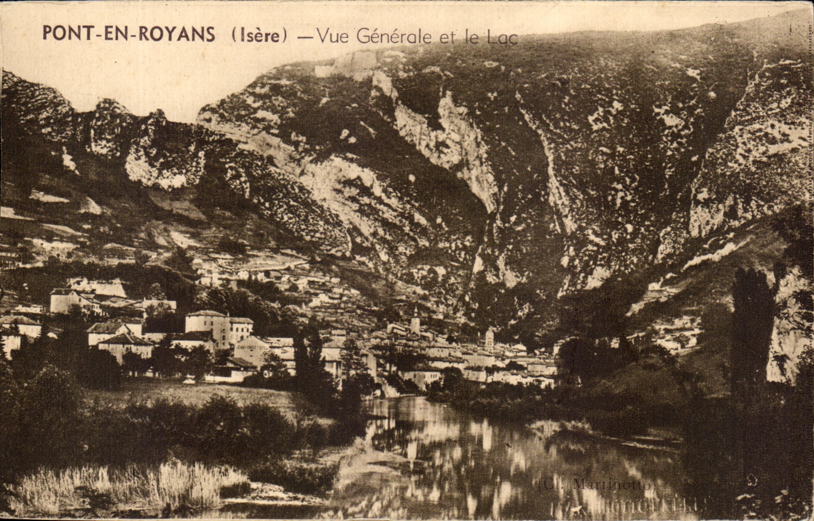 CPA Pont En Royans Vue Generale Et Le Lac