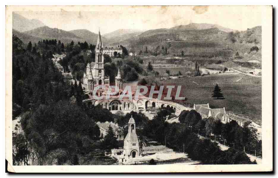 CPA Lourdes La Bailique et le Monument Interallie vue du Chateau Fort