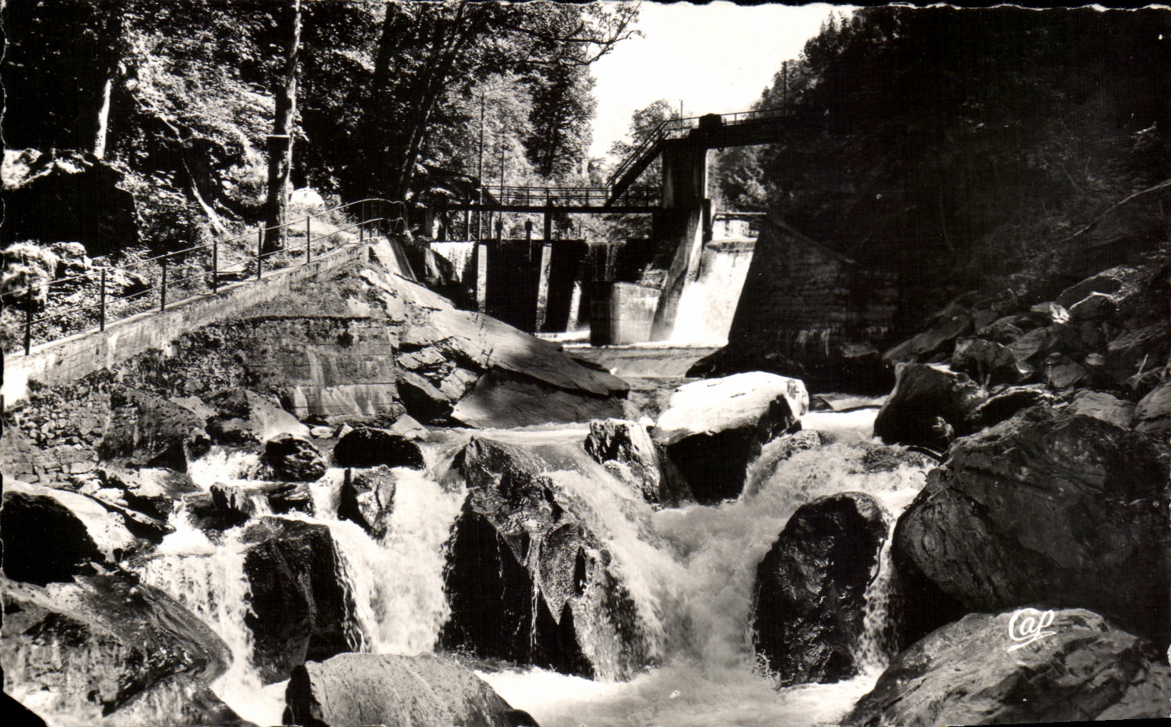 Les Cascades du Bout du Monde — Allevard-les-Bains — Cap