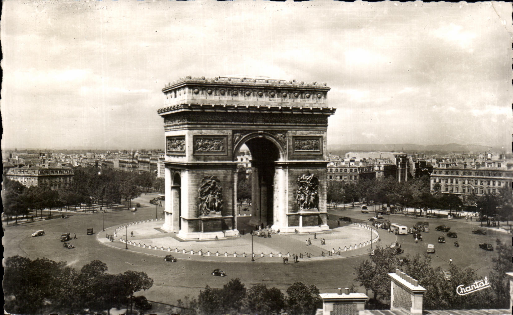 CPA Paris La Place de I'Etoile L'Arc de Triomphe