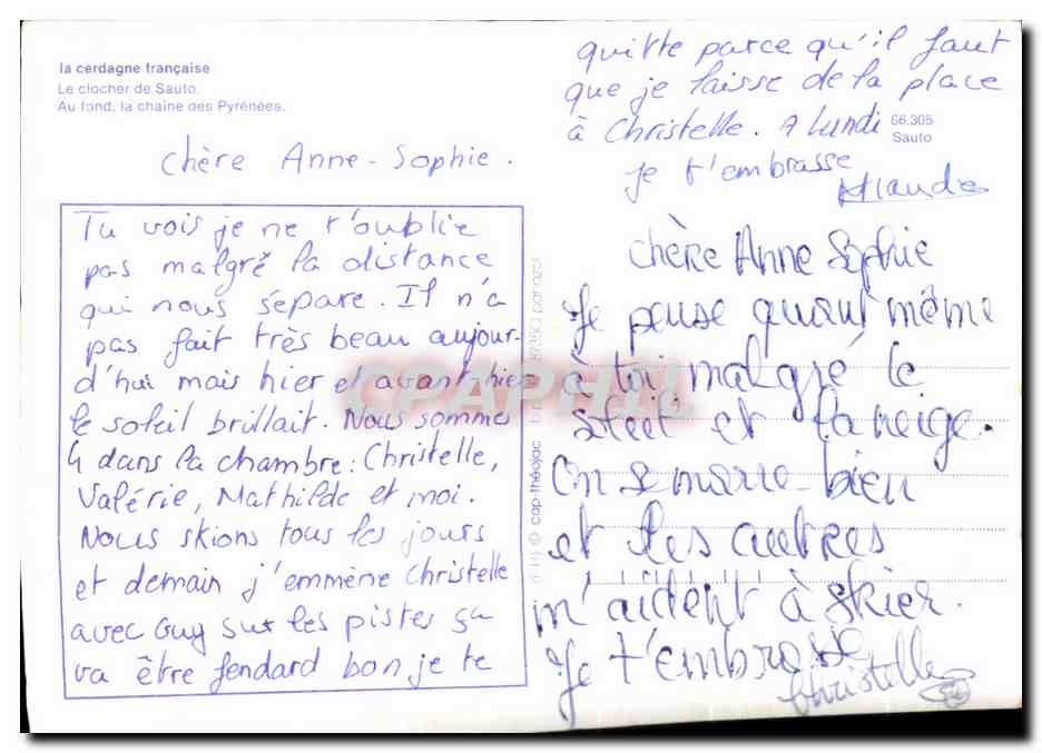 Le clocher de Sauto — Au fond, la chaîne des Pyrénées — éditeur IRIS — Reverso