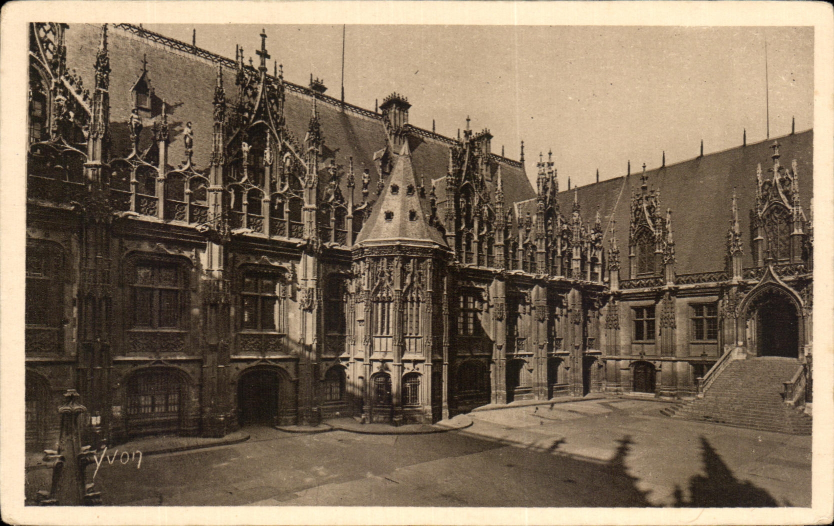 CPA Rouen Le Palais De Justice Construit sous Louis XII en 1499